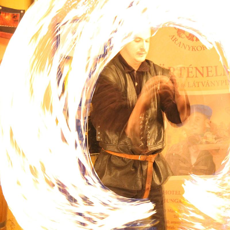 Aranykorona Hotel - Történelmi Étterem és Látványpince Miskolc