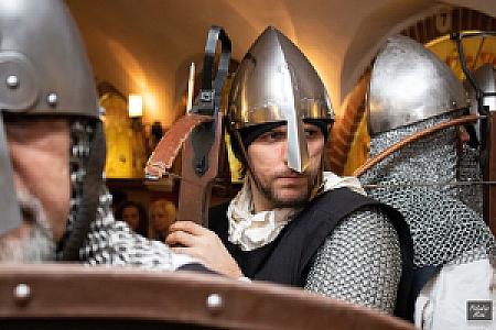 Aranykorona Hotel - Történelmi Étterem és Látványpince Miskolc