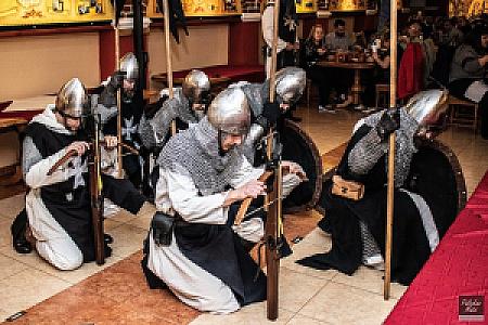 Aranykorona Hotel - Történelmi Étterem és Látványpince Miskolc
