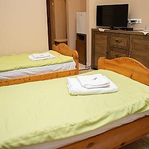 Aranykorona Hotel - Történelmi Étterem és Látványpince Miskolc