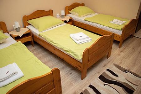 Aranykorona Hotel - Történelmi Étterem és Látványpince Miskolc