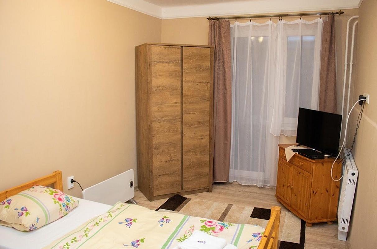 Aranykorona Hotel - Történelmi Étterem és Látványpince Miskolc