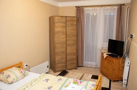 Aranykorona Hotel - Történelmi Étterem és Látványpince Miskolc