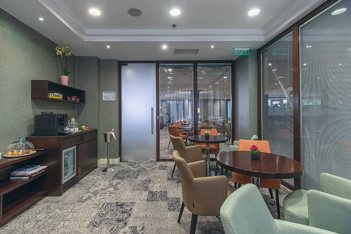 Lion's Garden Hotel