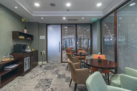 Lion's Garden Hotel