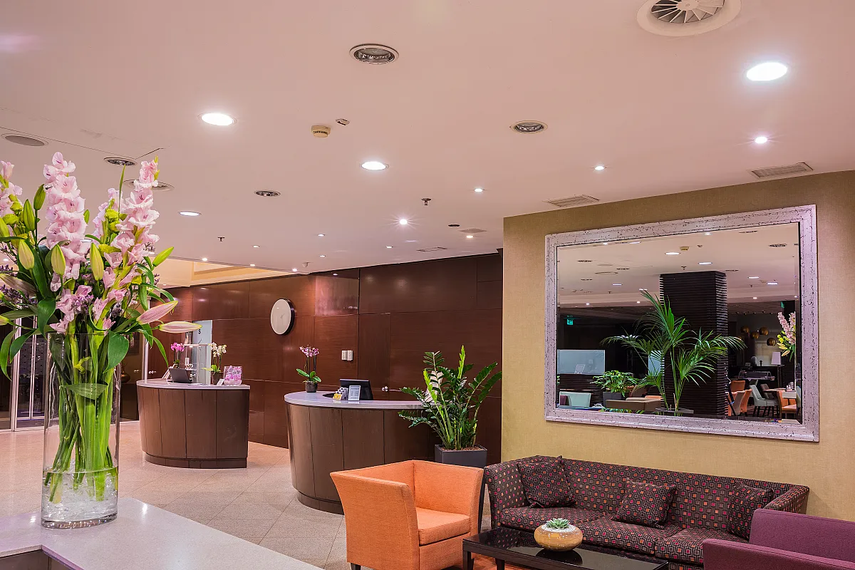 Lion's Garden Hotel