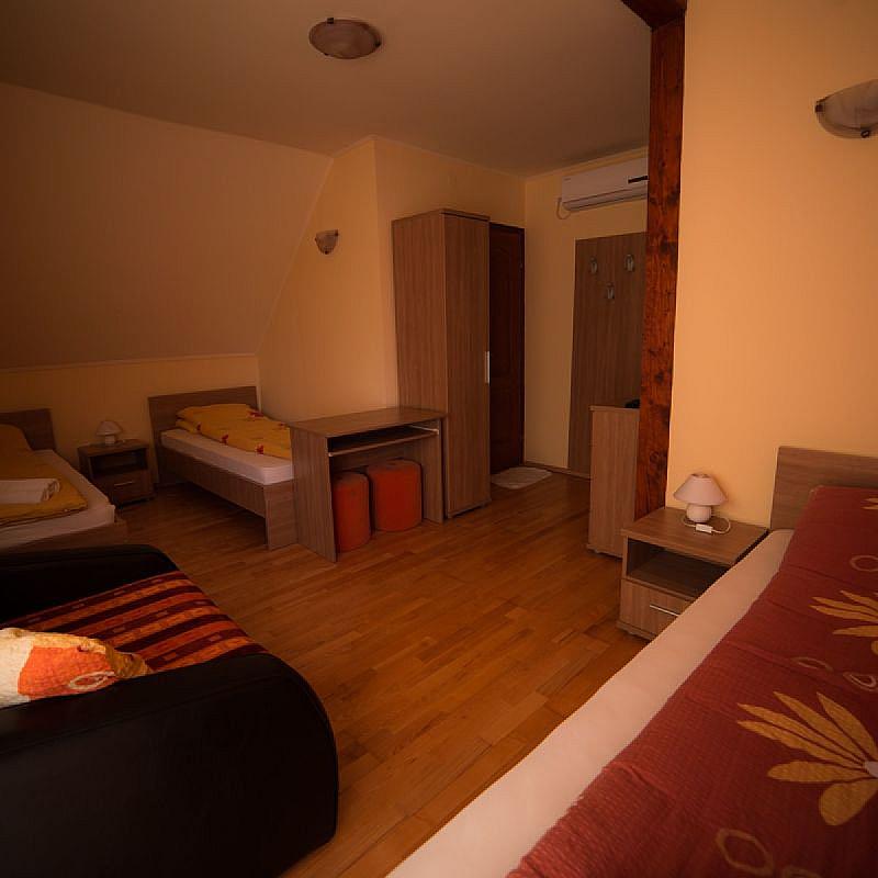 Bíbic Vendégházak Nagybajom