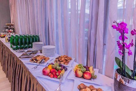 Lion's Garden Hotel