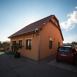 Bíbic Vendégházak Nagybajom