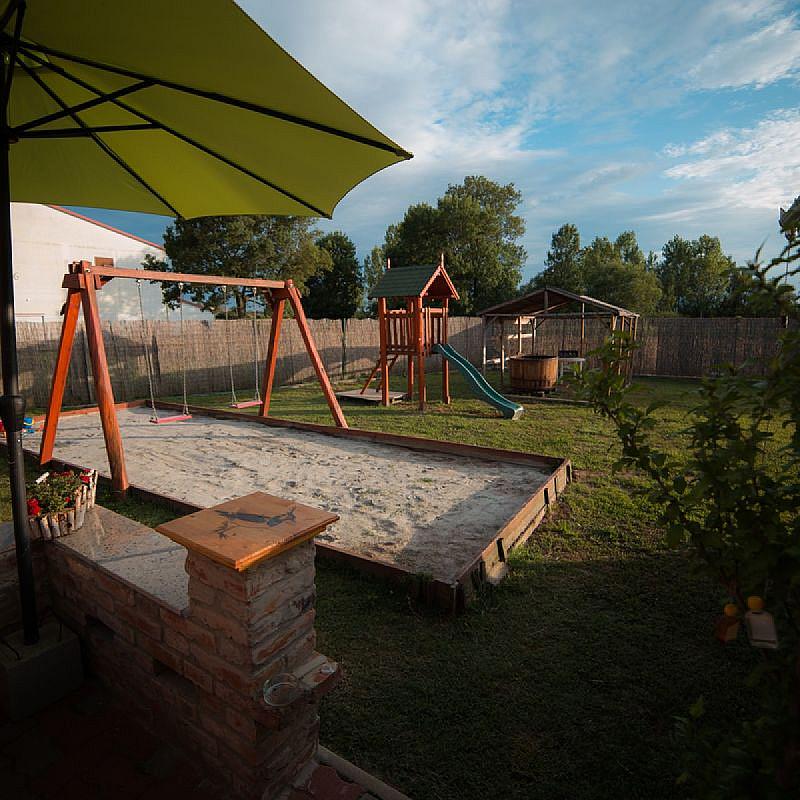 Bíbic Vendégházak Nagybajom