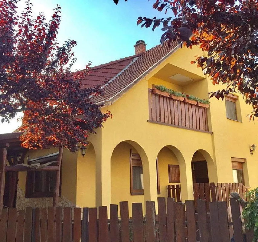 Ülőbika Vendégház Jászszentandrás