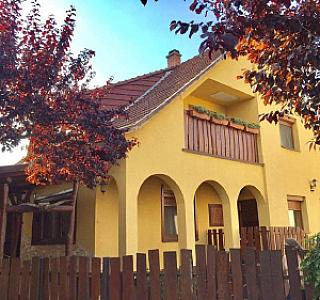 Ülőbika Vendégház Jászszentandrás