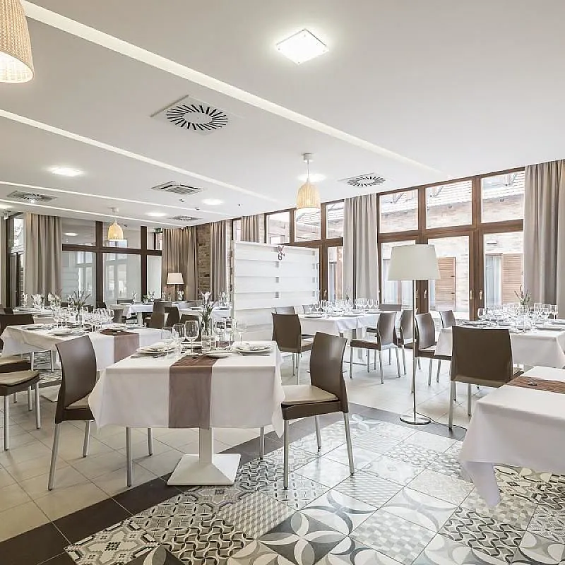 Levendula Hotel Algyő