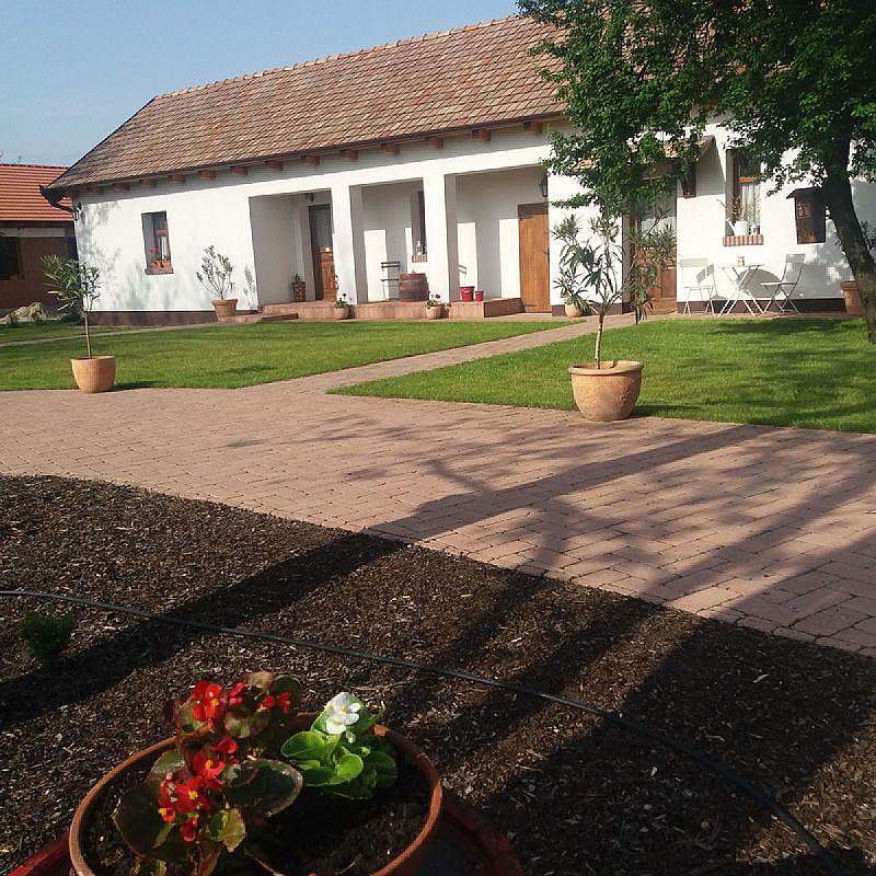 Tóth Vendégház Újfehértó