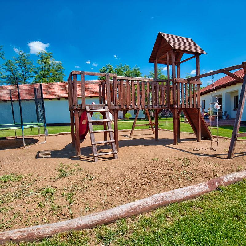 Tóth Vendégház Újfehértó