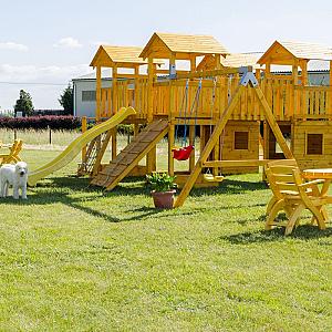 Nagybajcsi Lovaspark és Vendégház