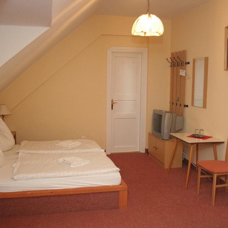 Hotel Família Zamárdi