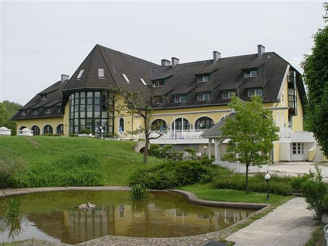 Hotel Família Zamárdi