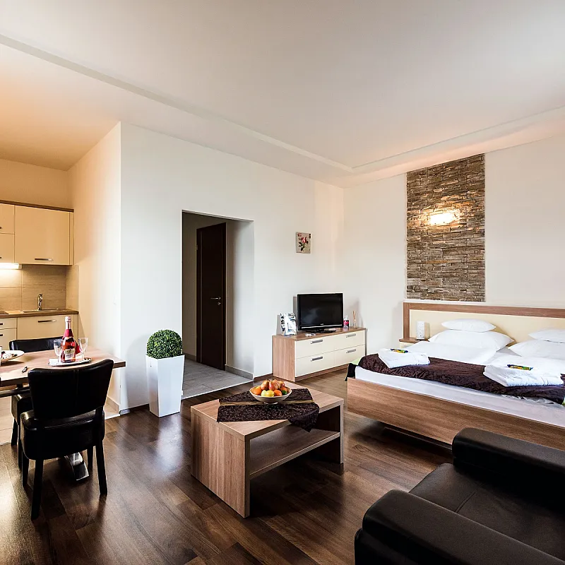 Hotel Garzon Plaza Győr