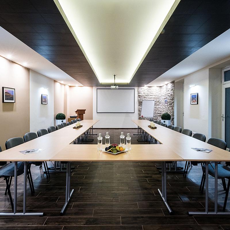 Hotel Garzon Plaza Győr