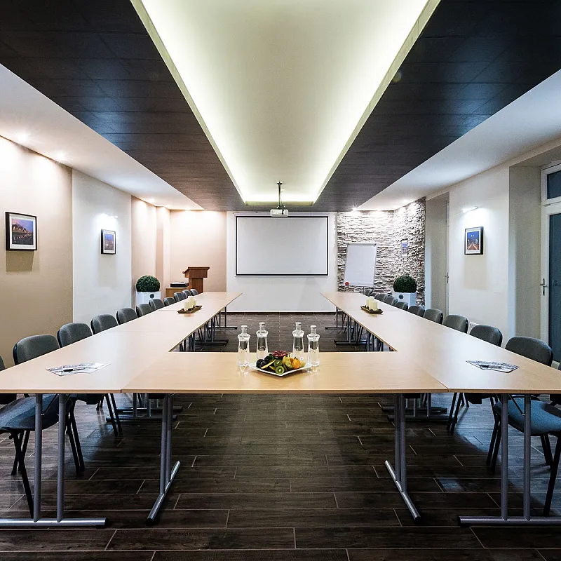 Hotel Garzon Plaza Győr