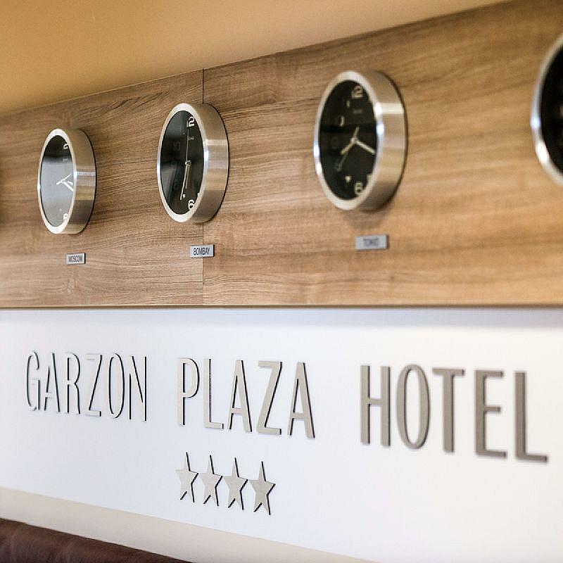 Hotel Garzon Plaza Győr