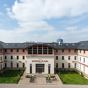Hotel Garzon Plaza Győr