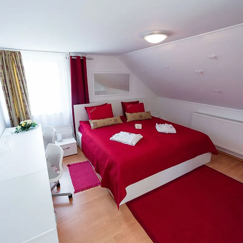 Csipkerózsa Parkhotel Csólyospálos
