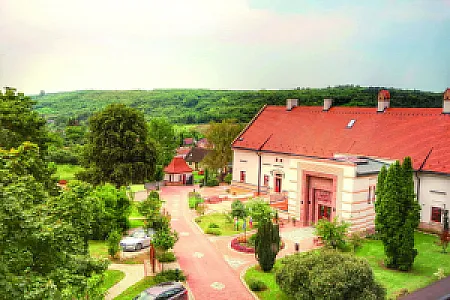 Hotel Vécsecity Hernádvécse