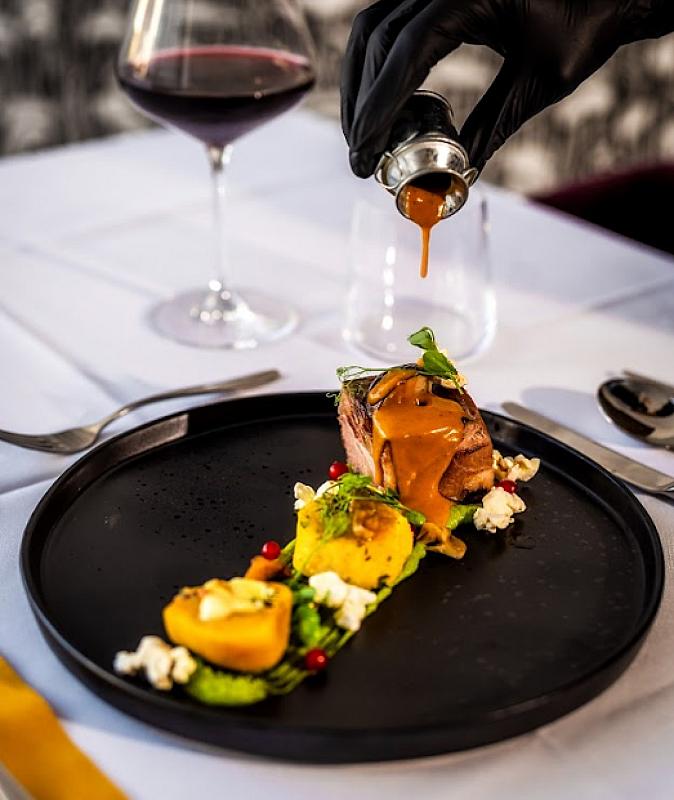 Hotel Golden Lake Resort