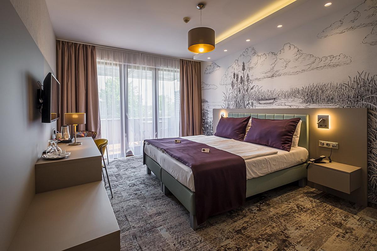 Hotel Golden Lake Resort