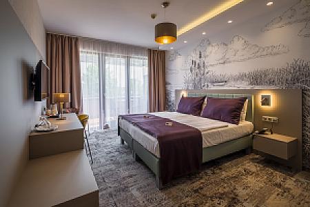 Hotel Golden Lake Resort