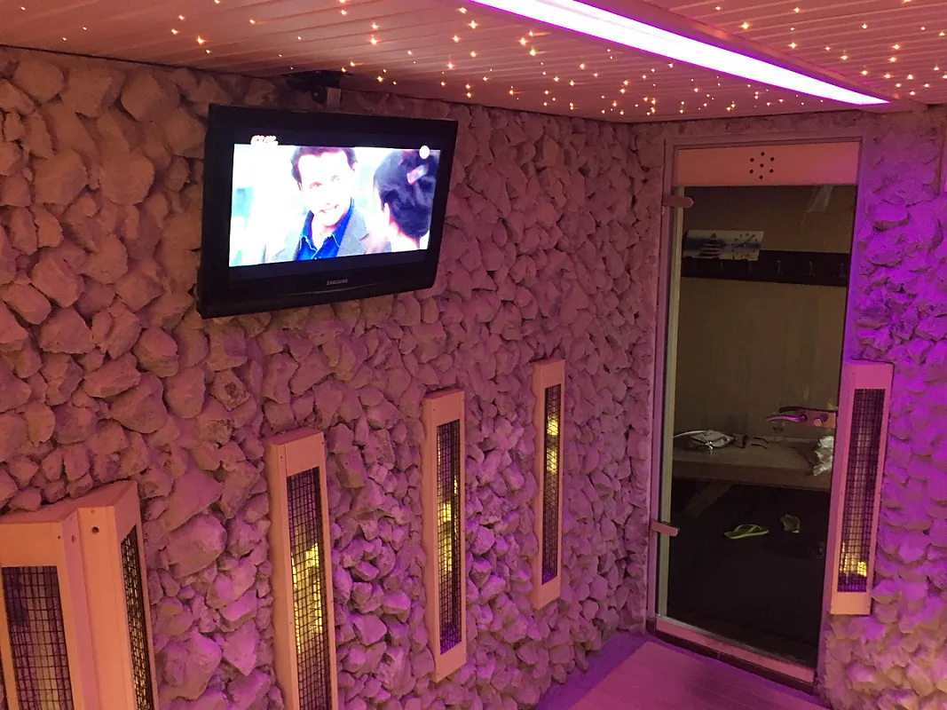 Balaton Hotel & Restaurant
