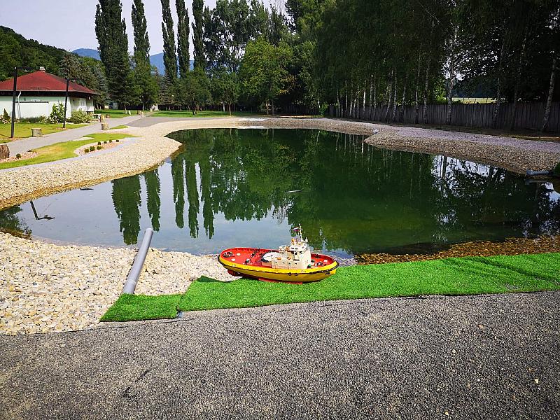 Békástó Panzió Diósjenő