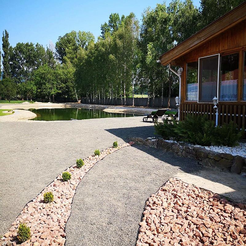 Békástó Panzió Diósjenő