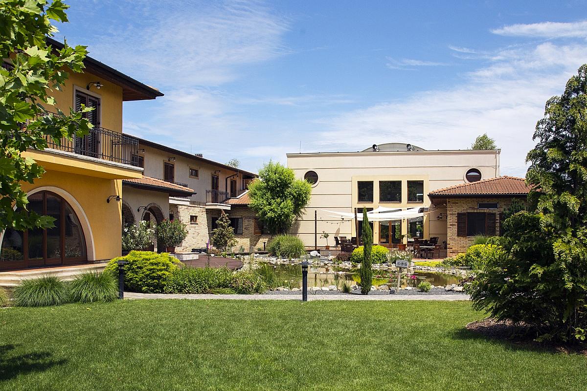 Budapest Airport Hotel Stáció