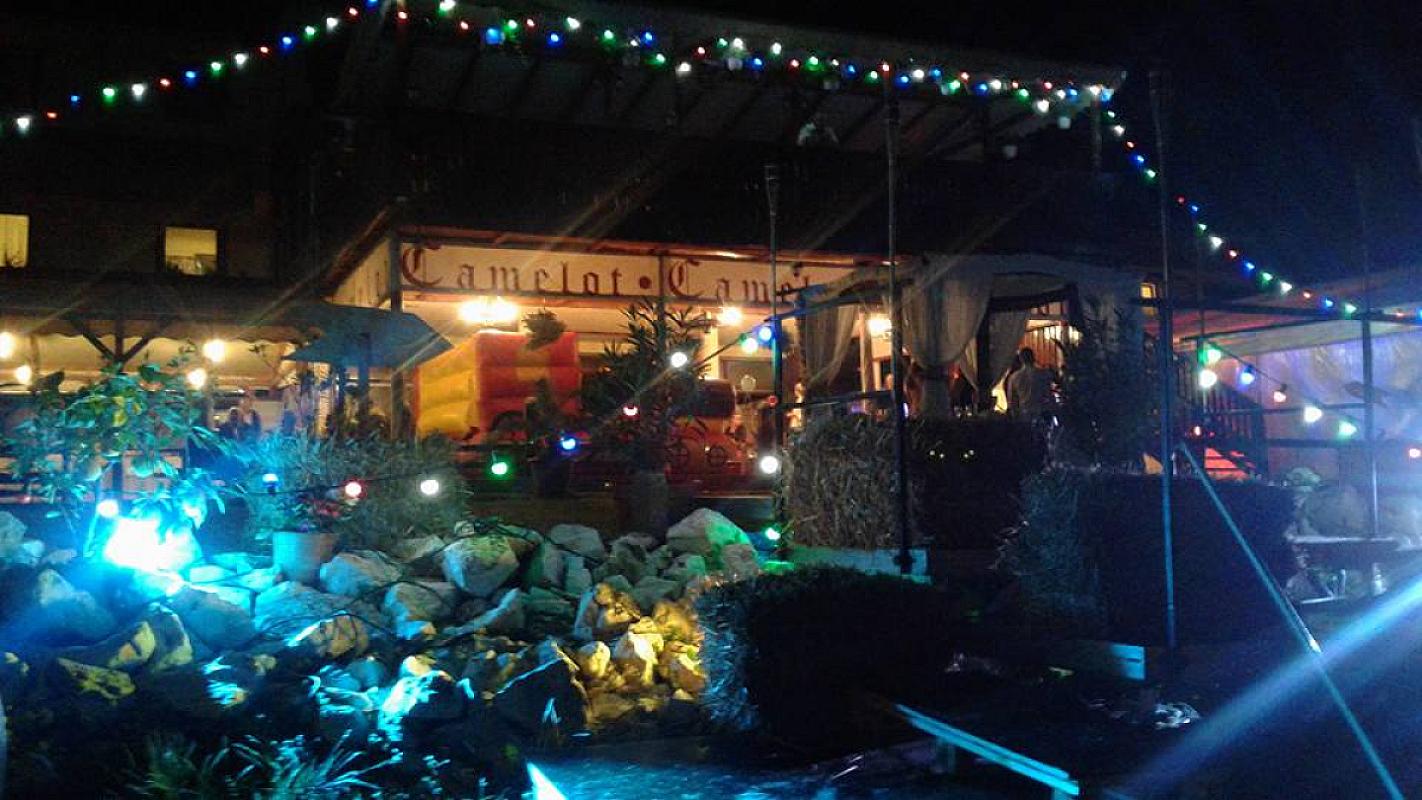 Camelot Club Hotel és Étterem Vác