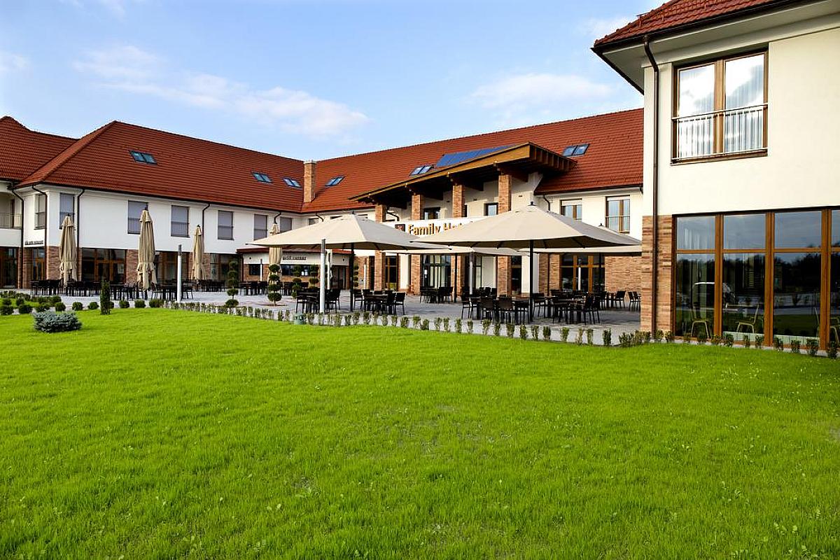 Family Hotel Balástya