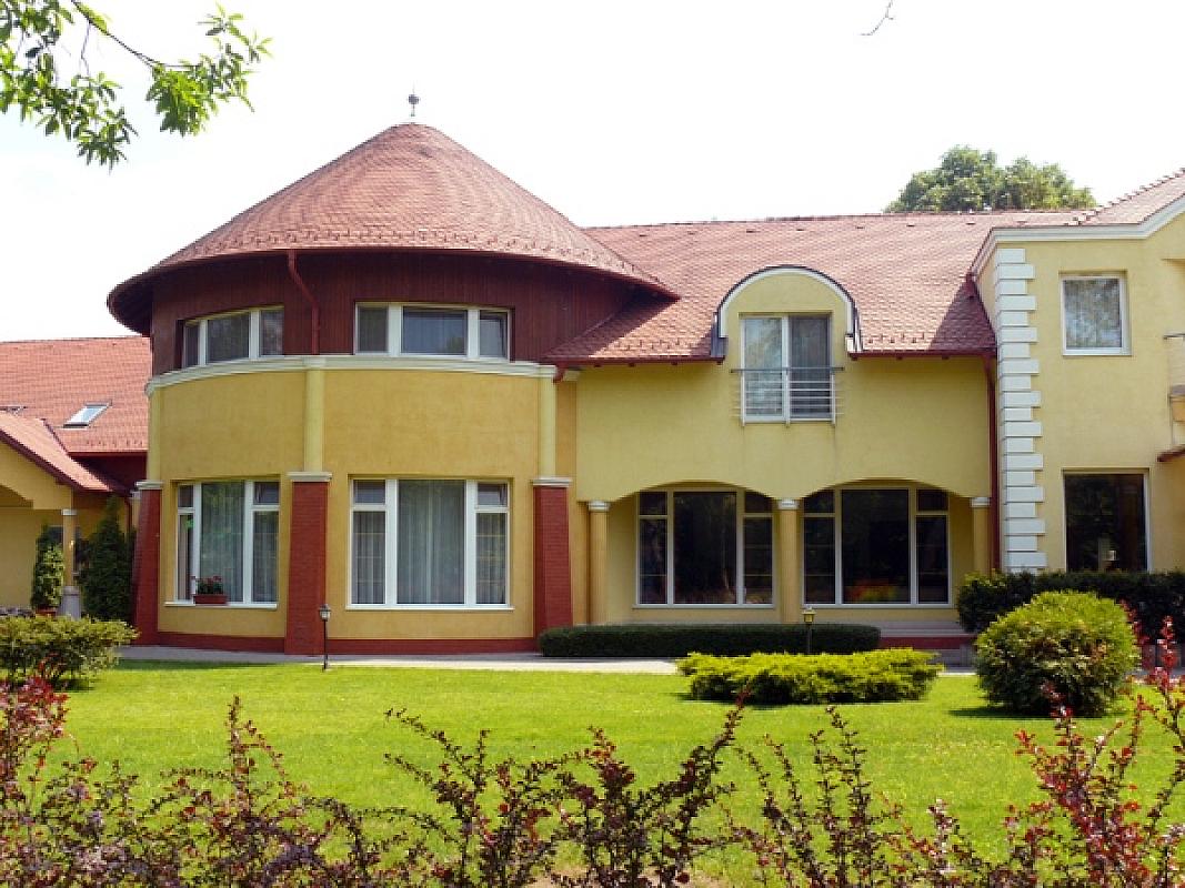 Garden Hotel Szolnok