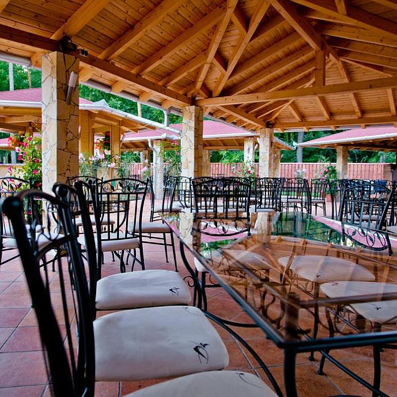 Fenyves Szálloda és Konferencia Központ Baktalórántháza