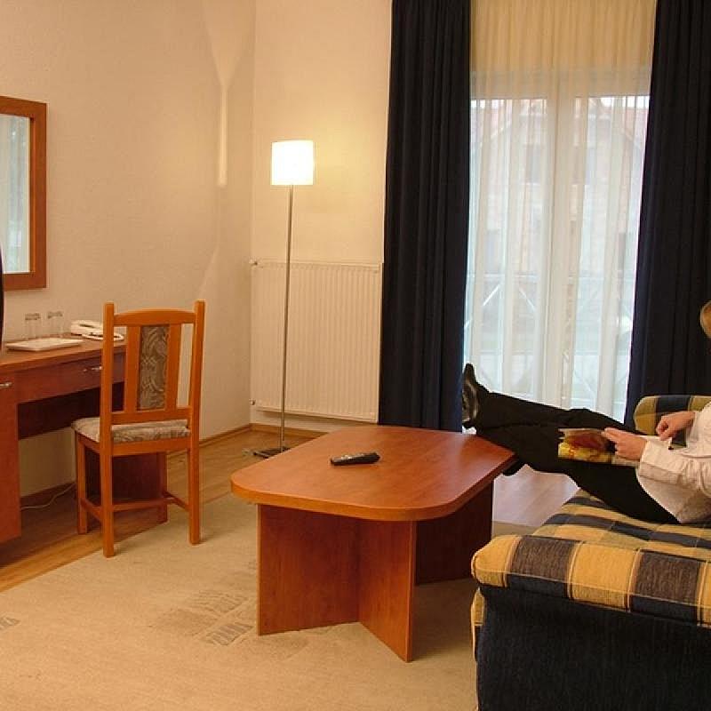 Hotel Pontis Biatorbágy