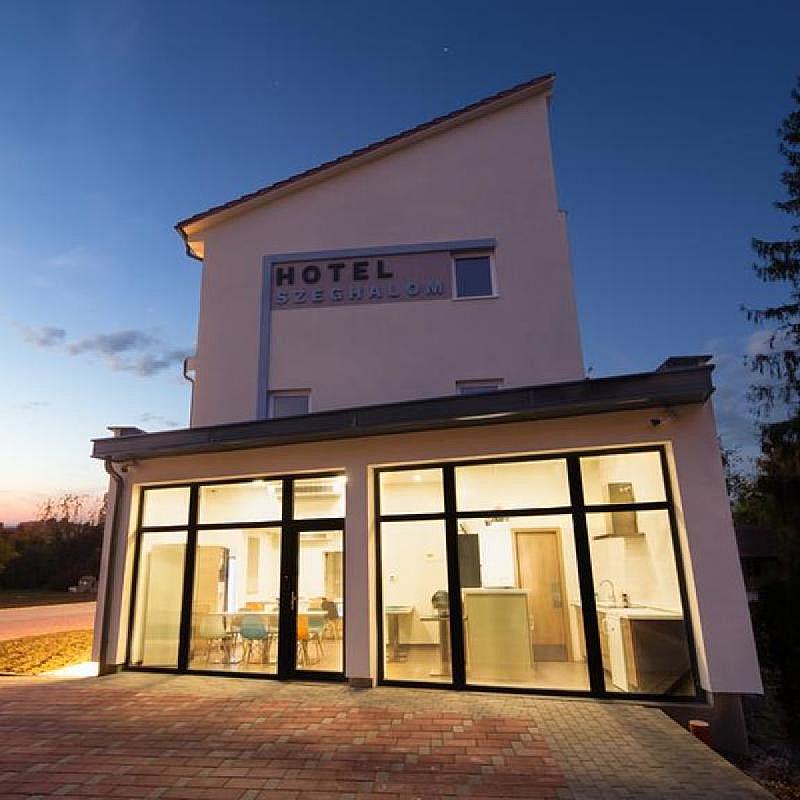Hotel Szeghalom