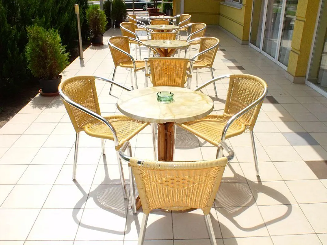 Liget Hotel Szolnok