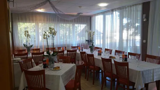 Liget Hotel Szolnok