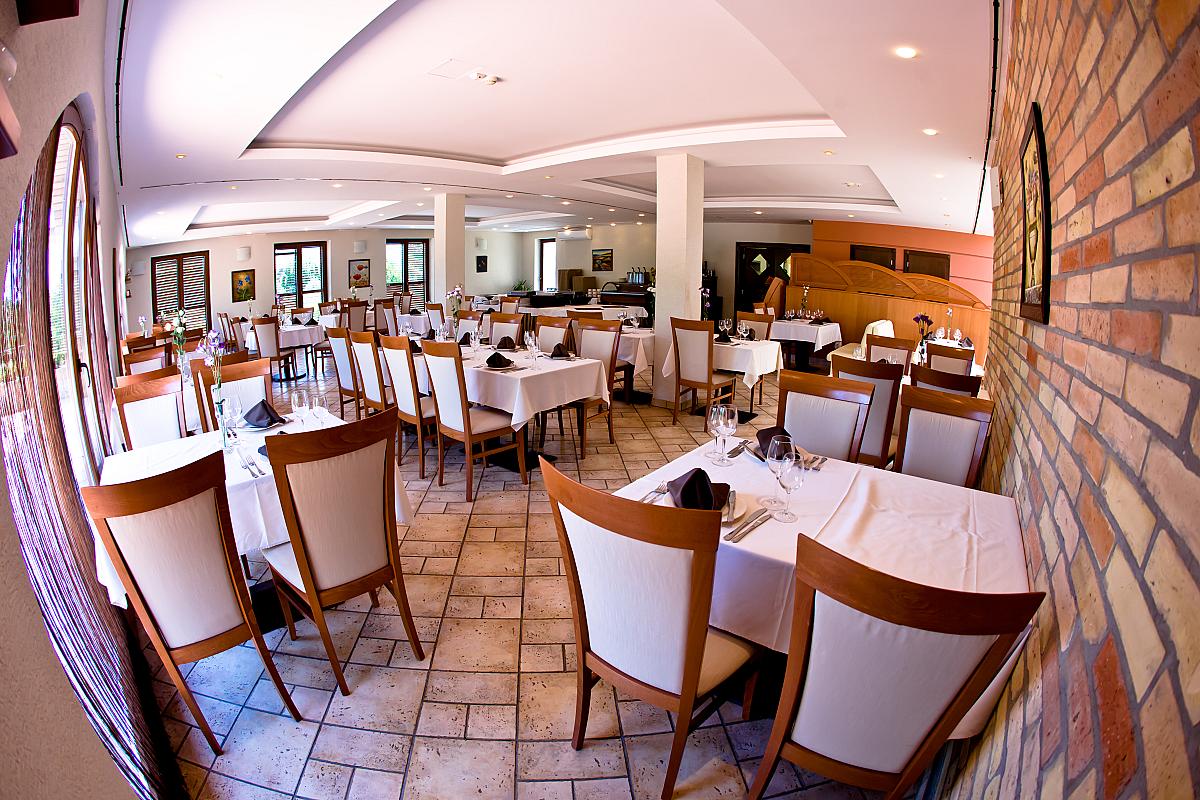 Budapest Airport Hotel Stáció