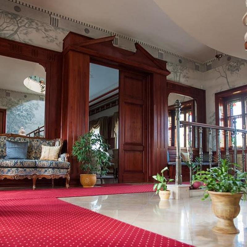 Vörös Kastély Kastélyszálló Kunbaracs