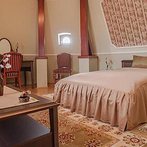 Vörös Kastély Kastélyszálló Kunbaracs