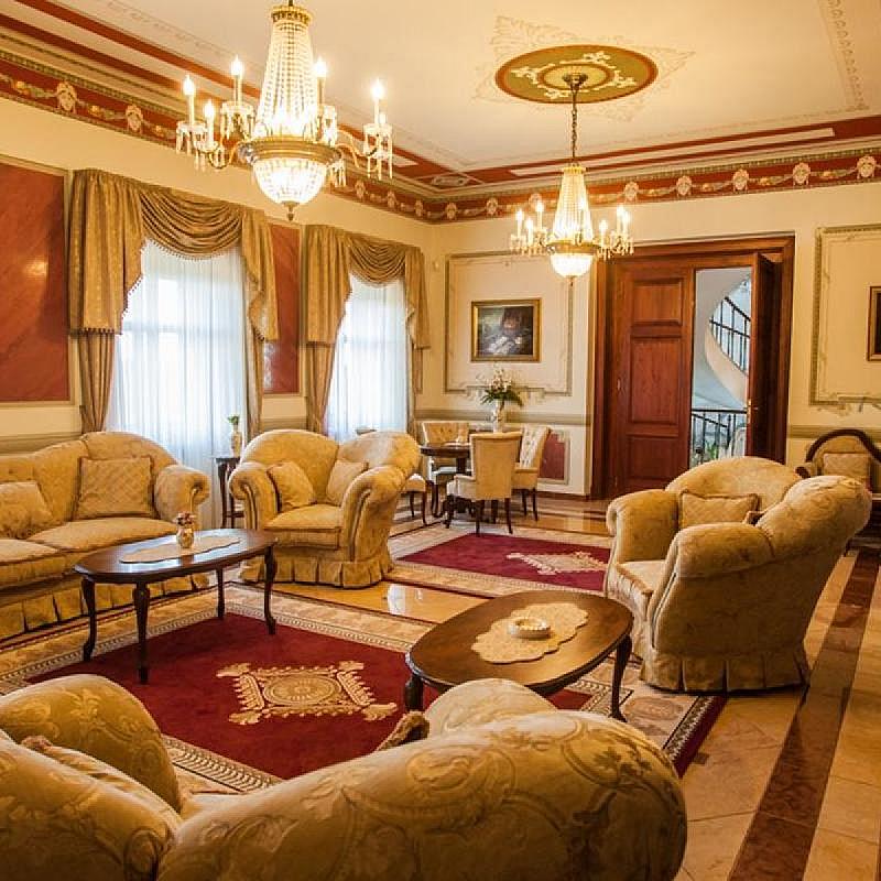 Vörös Kastély Kastélyszálló Kunbaracs