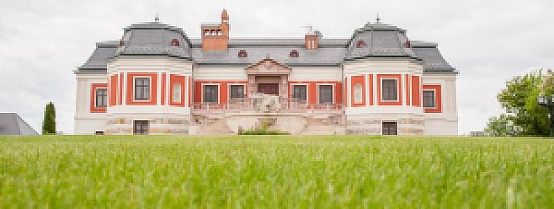 Vörös Kastély Kastélyszálló Kunbaracs