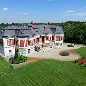 Vörös Kastély Kastélyszálló Kunbaracs